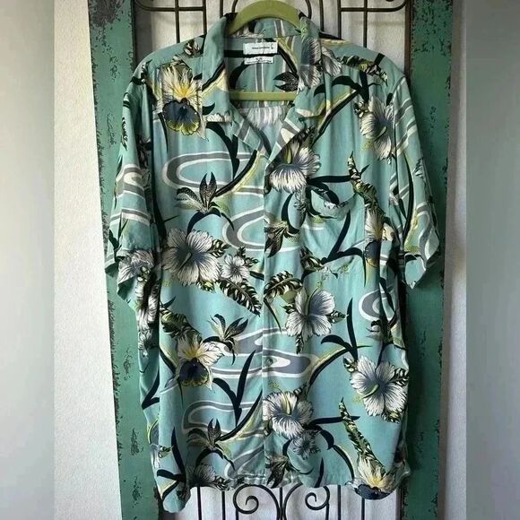 Urban Outfitters Mens Hawaiian Shirt Adult XL Green Floral Print Loop Collar. - Picture 4 of 8